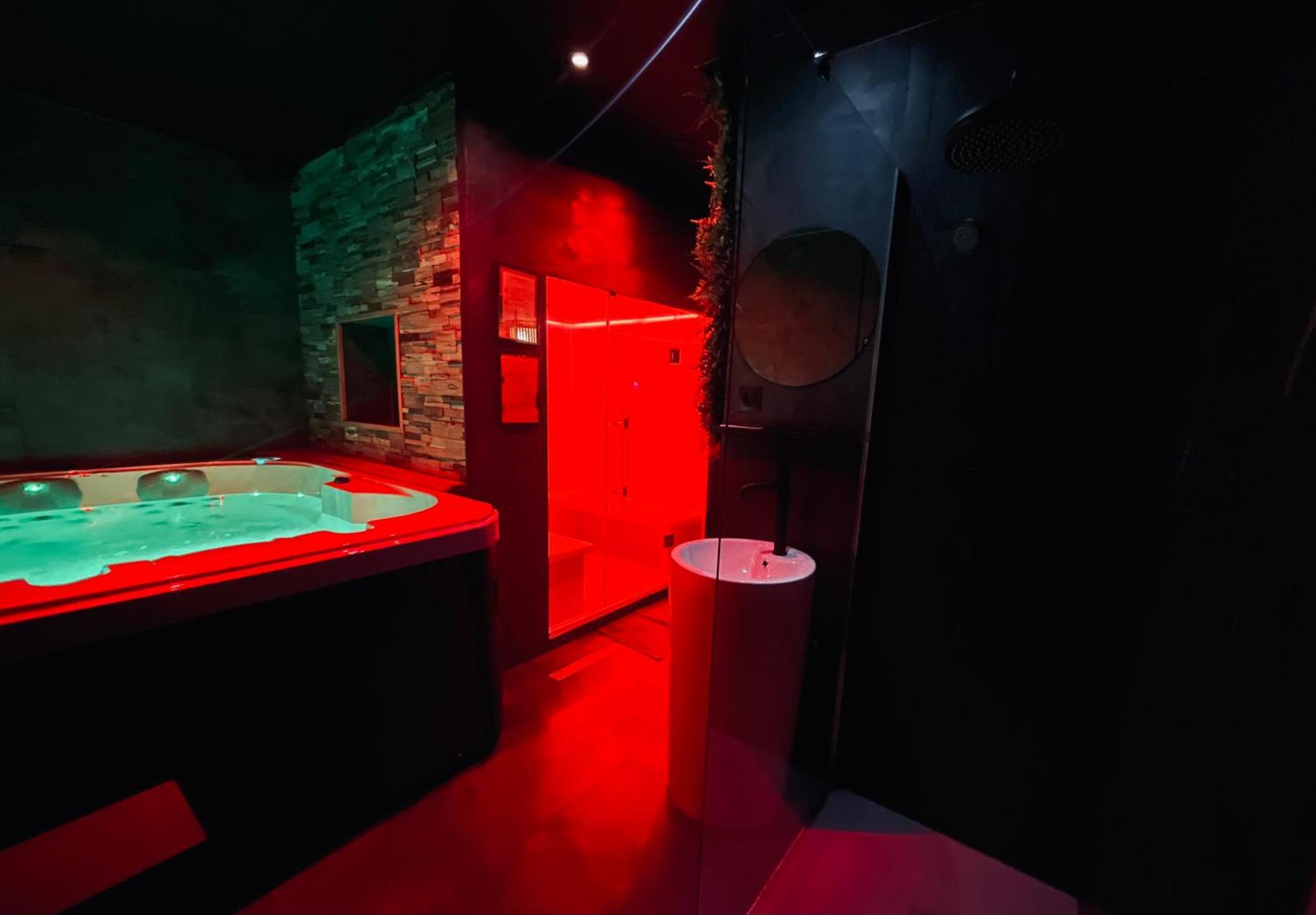Love Room - Espace Bien Etre L'Osmose Wimereux Bagian luar foto